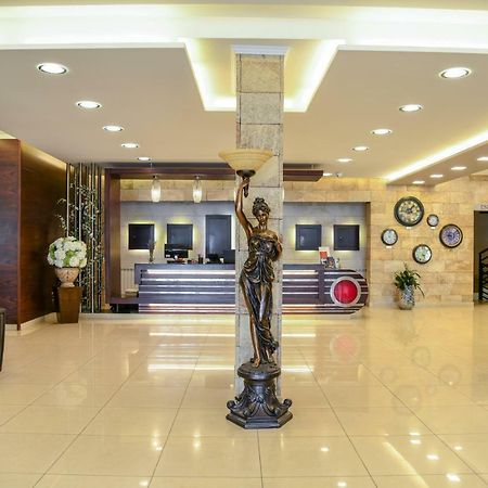Serail Hotel Ehden Eksteriør billede