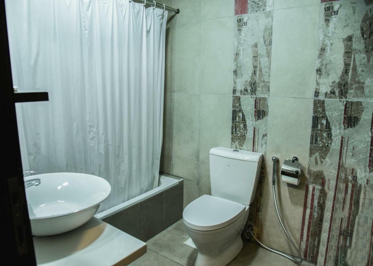 Serail Hotel Ehden Eksteriør billede