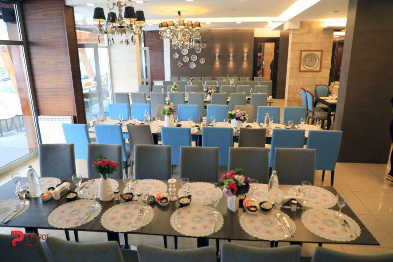 Serail Hotel Ehden Eksteriør billede