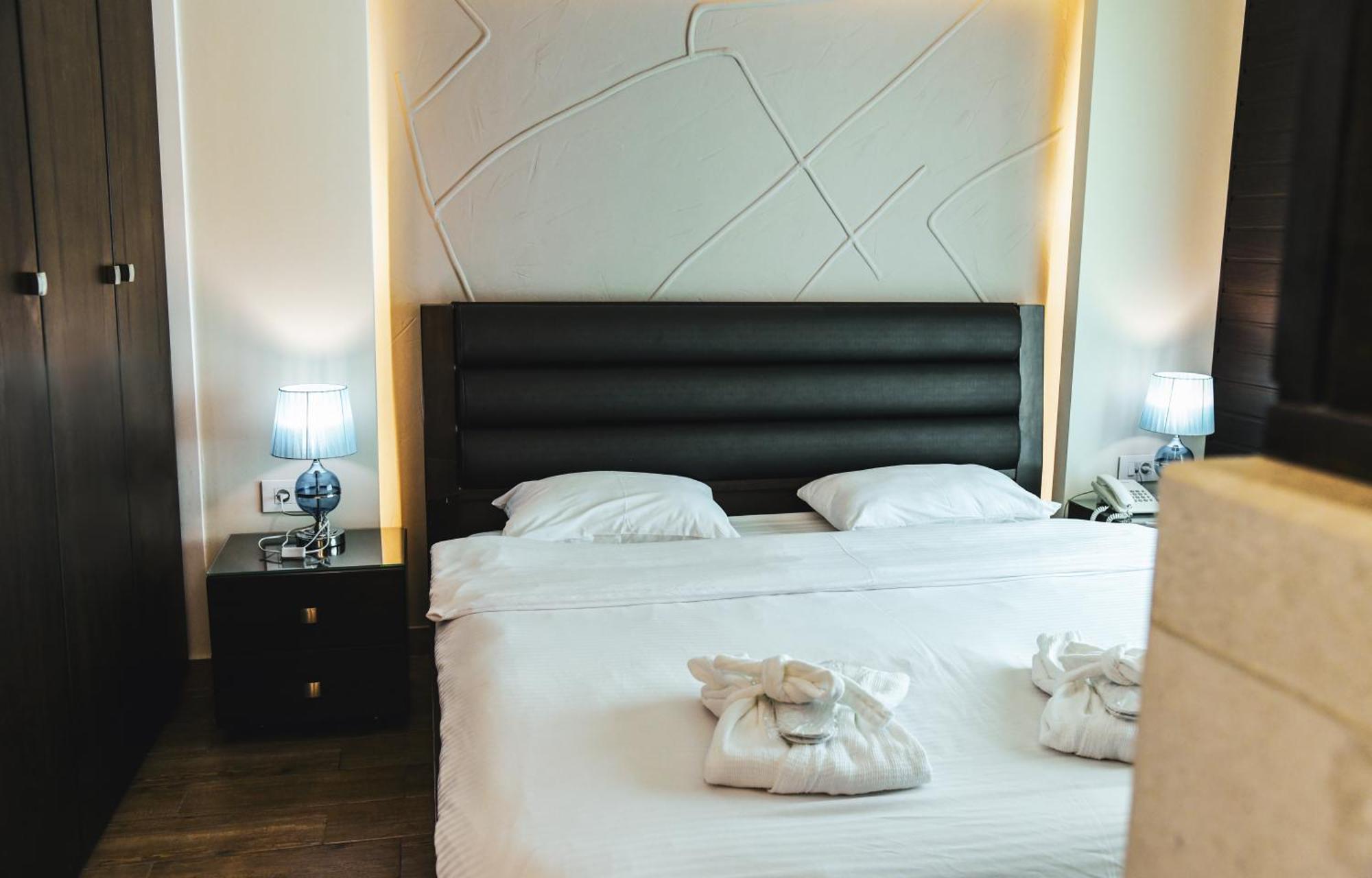 Serail Hotel Ehden Eksteriør billede